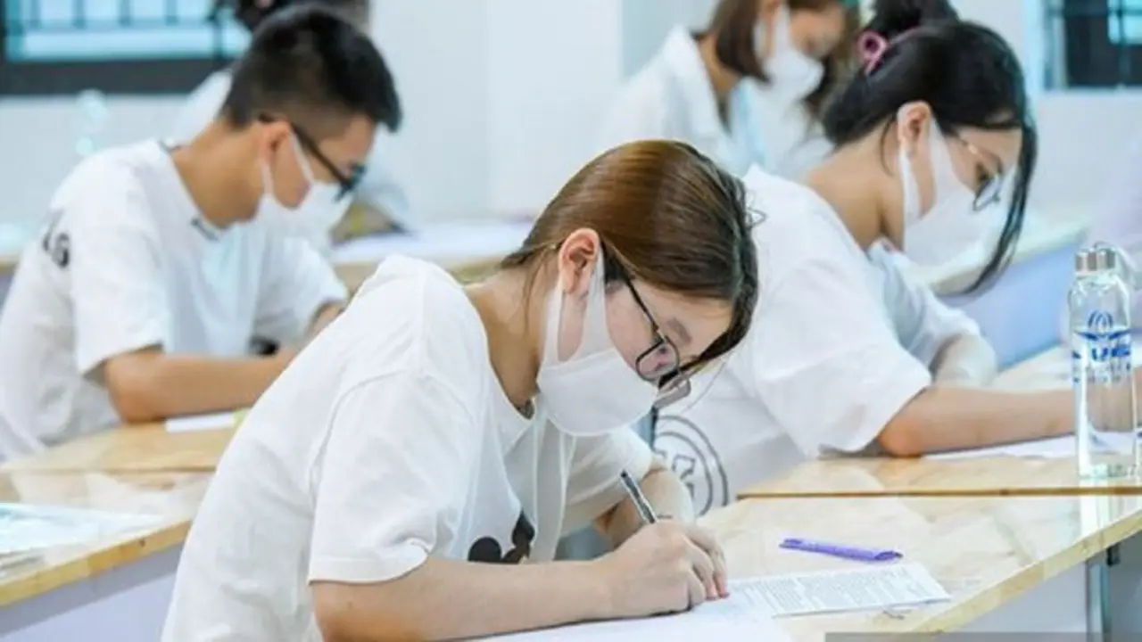 Thi tốt nghiệp THPT 2026: Tối ưu chi phí, giảm gánh nặng