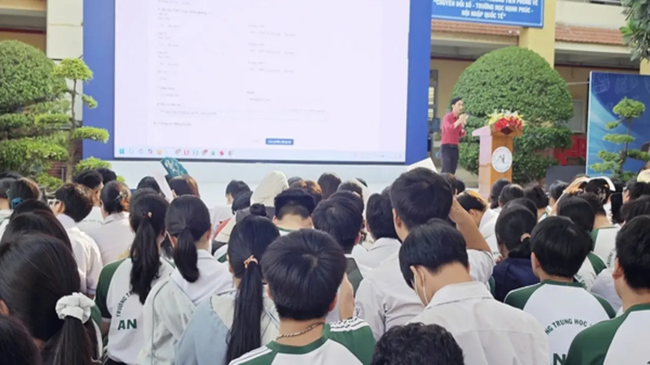 Thi tốt nghiệp THPT: Minh bạch tỷ lệ chọn môn để thấy rõ chất lượng giáo dục