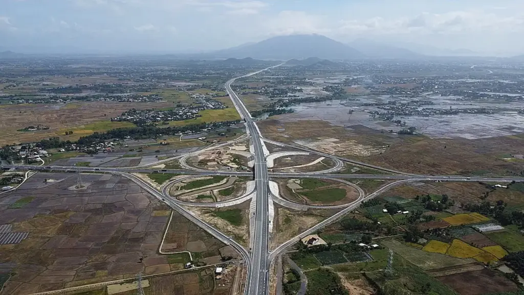 Thông xe 22 km đầu cao tốc Khánh Hòa - Buôn Ma Thuột