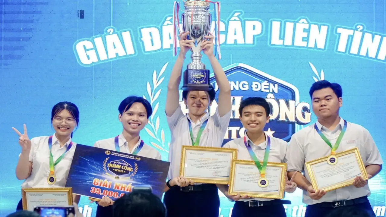 THPT chuyên Lê Quý Đôn Khánh Hòa quán quân cuộc thi học thuật liên tỉnh thành