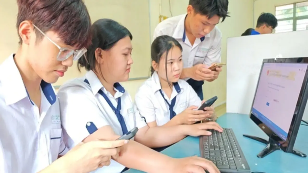 Thủ khoa tư vấn: Những điều cần làm trong giai đoạn chờ kết quả thi