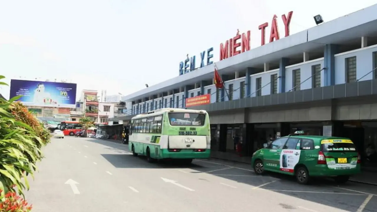 Thu nhập của người lao động Bến xe Miền Tây hơn 30 triệu đồng/tháng