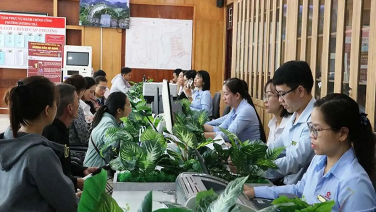 Thủ tục gọn, dân lợi: Khi chính quyền không còn khoảng cách