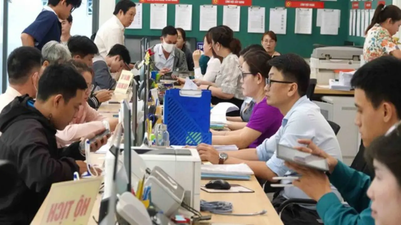 Thủ tục gọn, dân lợi: Thêm nguồn lực giúp phường, xã mạnh hơn