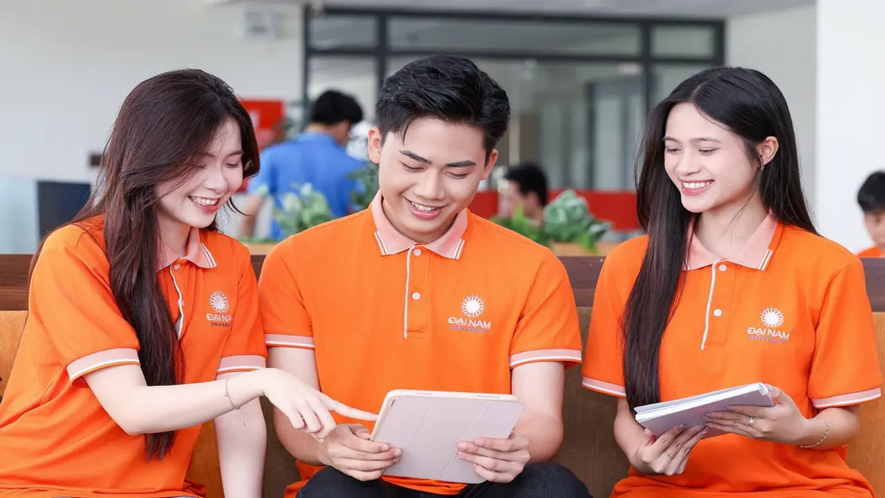 Thủ tướng Chính phủ: Kỳ thi tốt nghiệp THPT phải cung cấp dữ liệu tin cậy cho xét tuyển đại học