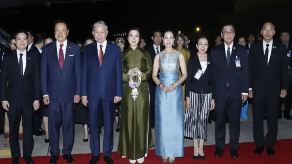 Thủ tướng Thái Lan tiễn Tổng Bí thư, Chủ tịch nước Tô Lâm tại sân bay