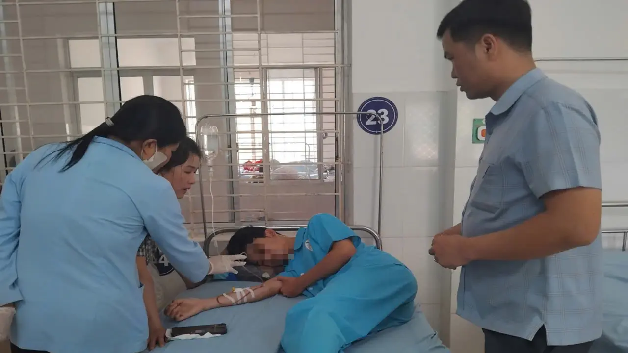 Tiệm bánh mì ở Đắk Lắk khiến 86 người ngộ độc bị phạt 80 triệu đồng, đình chỉ hoạt động 3 tháng