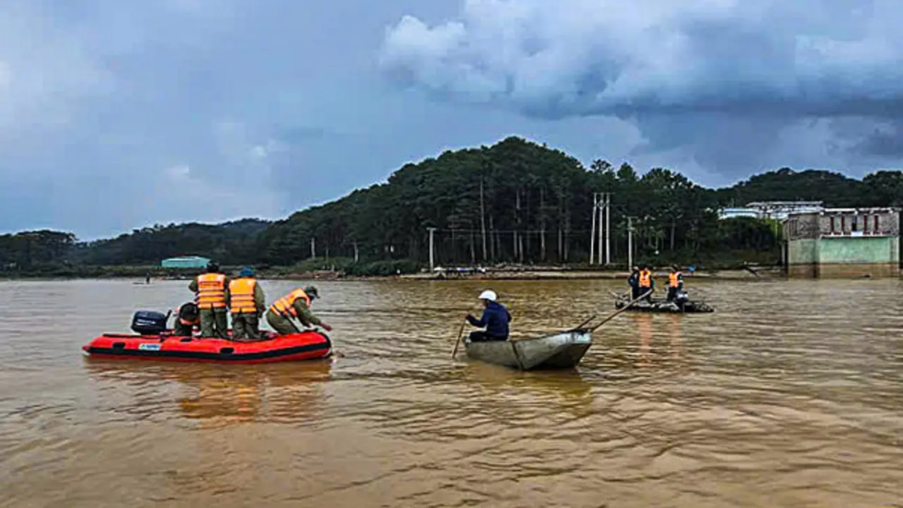 Tìm thấy thi thể bé gái bị lũ cuốn ở Đà Lạt