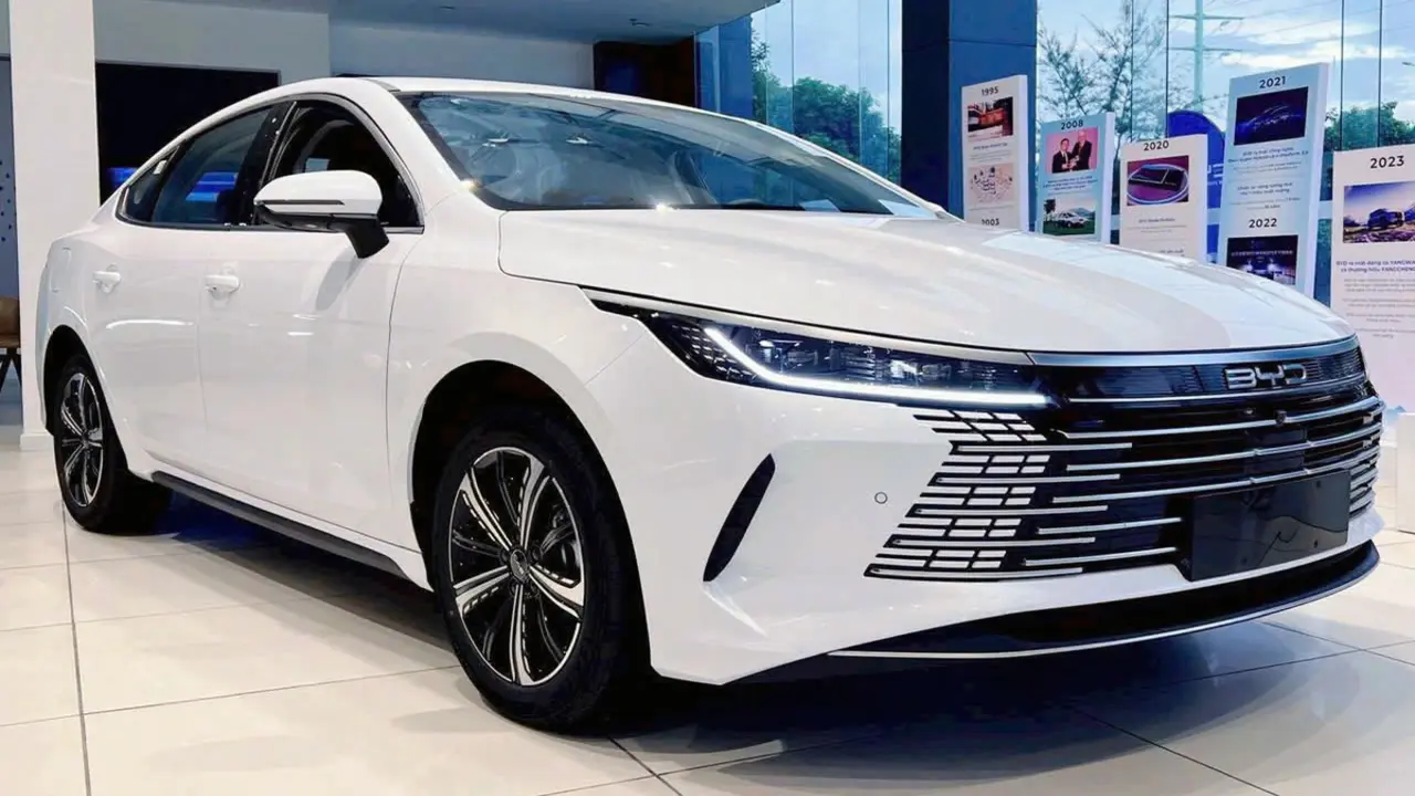 Tin tức giá xe: BYD Seal 5 giảm tới 70 triệu, xe PHEV đấu Honda Civic bằng giá thực tế còn 626 triệu