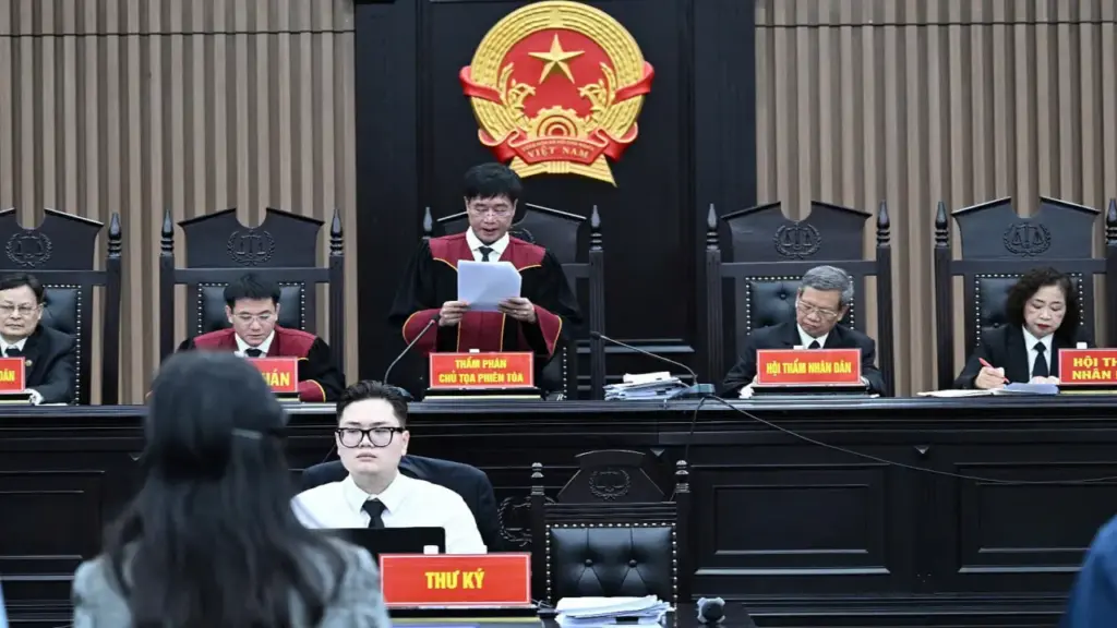 Tòa tuyên án với cựu Bộ trưởng Y tế Nguyễn Thị Kim Tiến và 9 người
