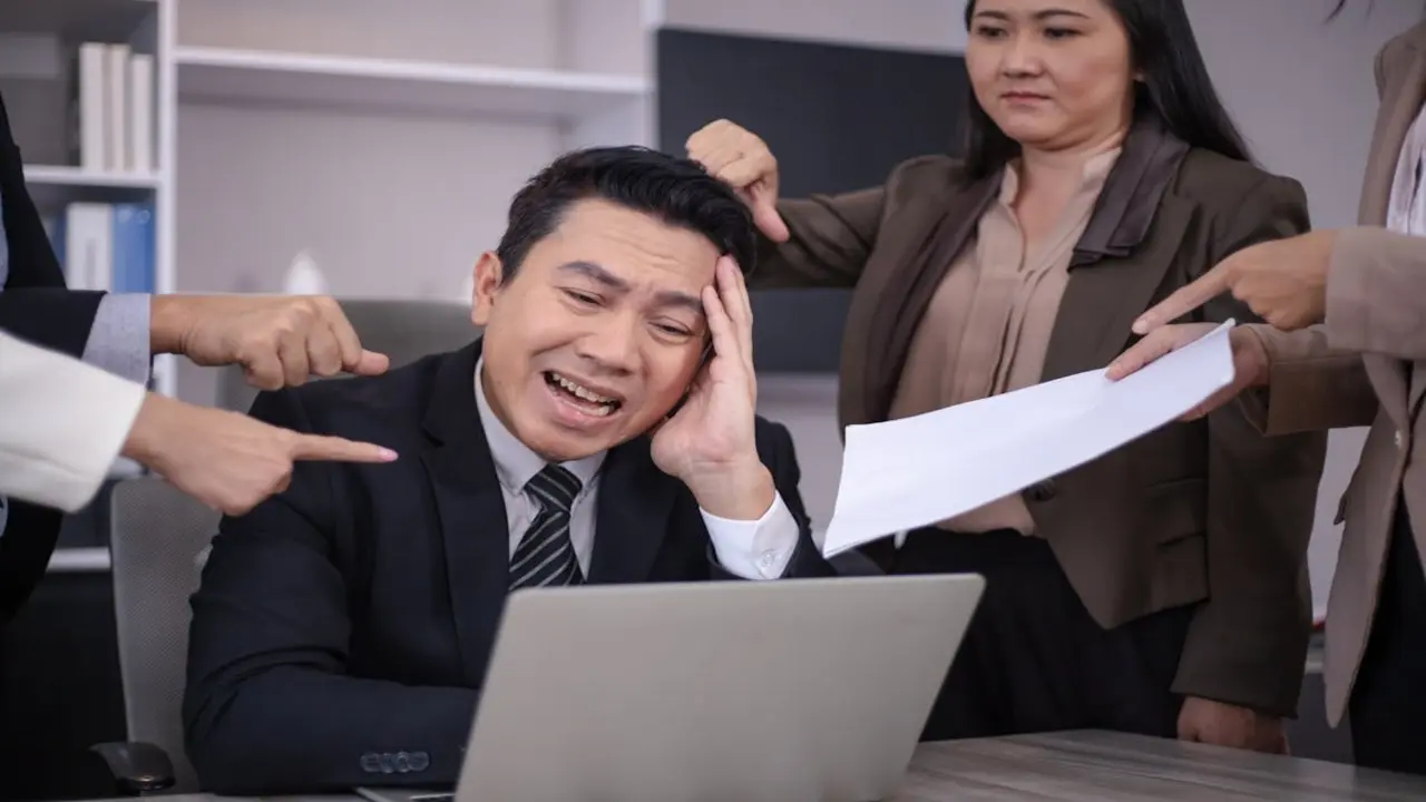 Tôi bị thất sủng ở công ty nhưng vẫn 'hoàn thành tốt nhiệm vụ'