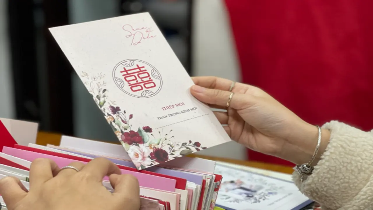 Tôi sống thật khi không đi đám cưới bạn cũ, cũng không gửi tiền mừng