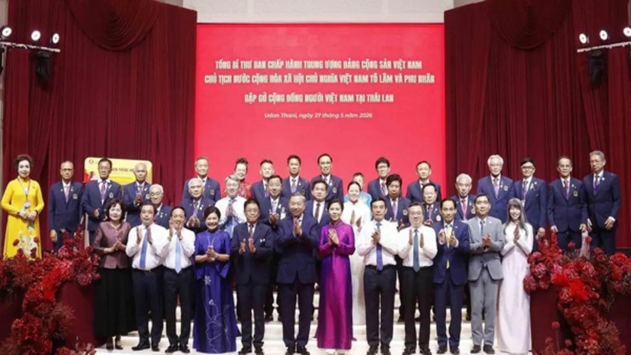 Tổng Bí thư, Chủ tịch nước Tô Lâm gặp gỡ cộng đồng người Việt Nam tại Thái Lan