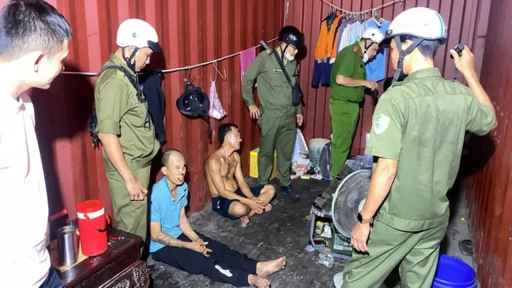 TP.HCM: Phát hiện nhiều bảo vệ chung cư, bến cảng dương tính ma túy