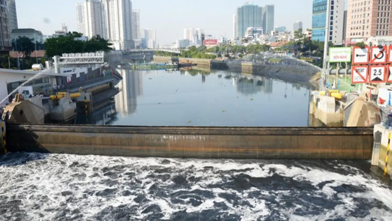 TP.HCM thúc cấp sổ đỏ 3 khu đất thanh toán dự án chống ngập 10.000 tỉ