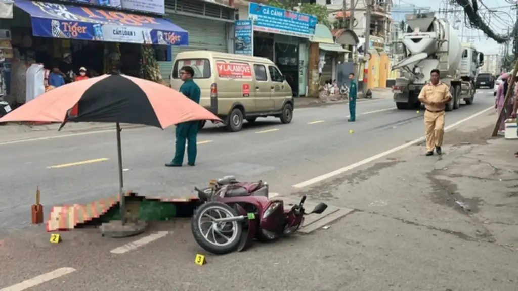TP.HCM: Va chạm xe bồn trên đường Nguyễn Duy Trinh, cô gái trẻ tử vong tại chỗ