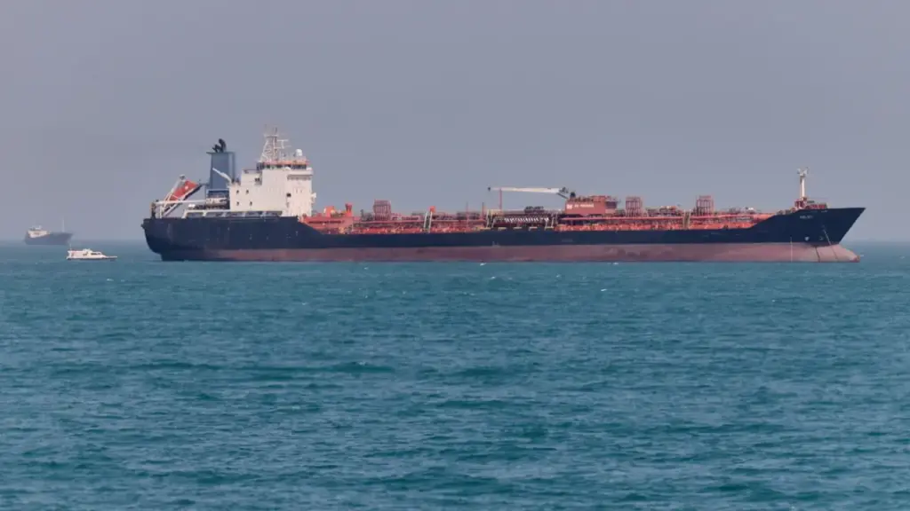 Trung Đông sáng 9-5: Iran ví eo biển Hormuz quý như bom nguyên tử; Mỹ - Iran sắp nối lại đàm phán