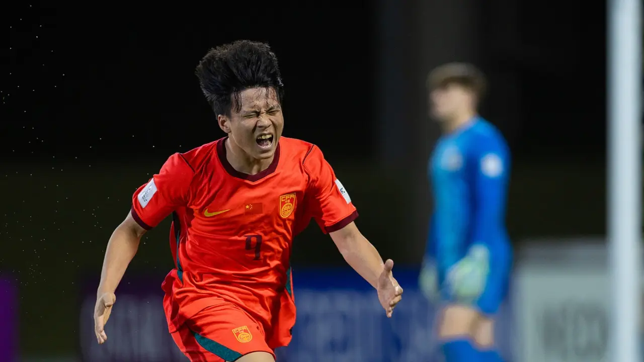 Trung Quốc vào chung kết U17 châu Á 2026