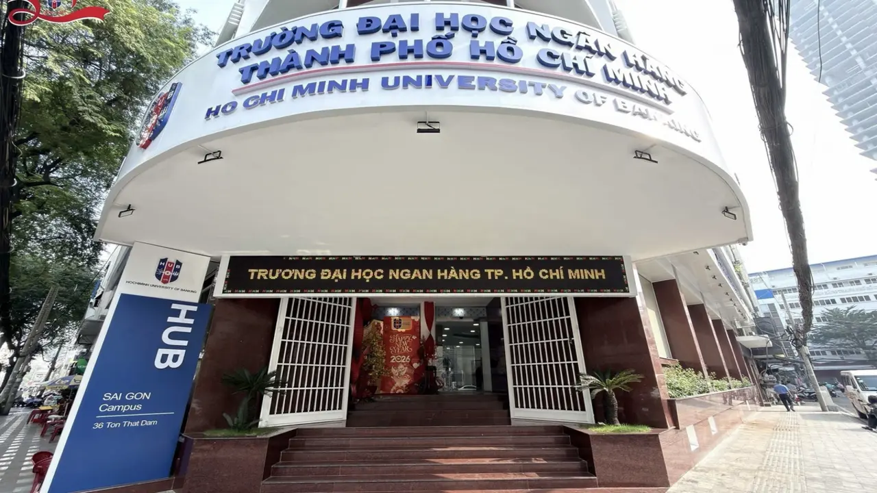 Trường đại học Ngân hàng TP.HCM đột ngột dừng cấp chứng chỉ tiếng Anh, tin học