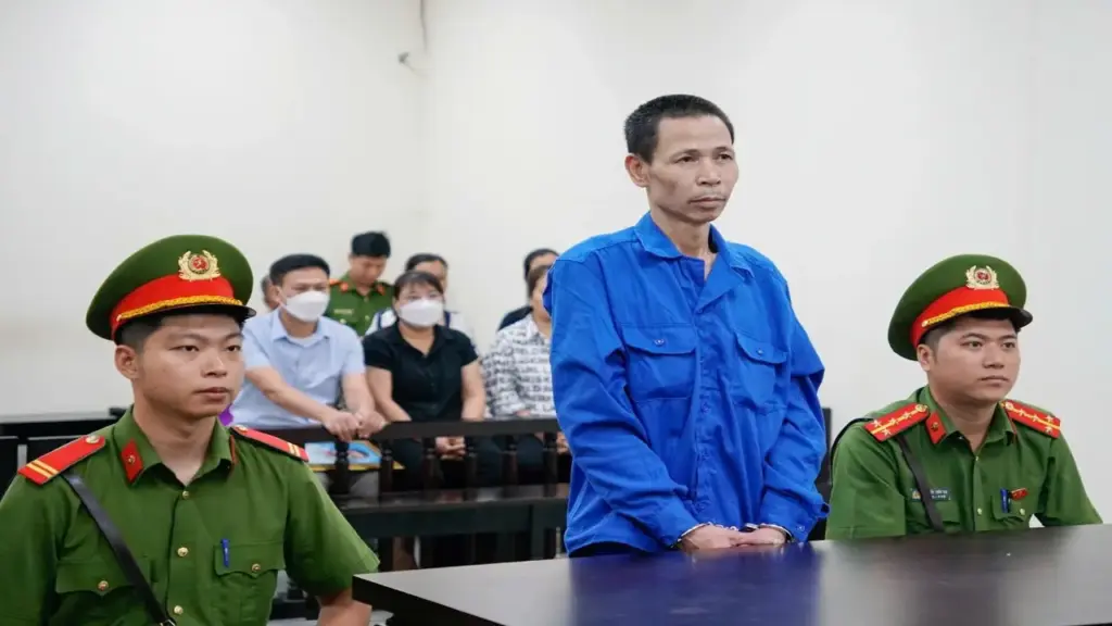 Tuyên án tử hình kẻ đổ xăng đốt quán cà phê khiến 11 người chết ở Hà Nội
