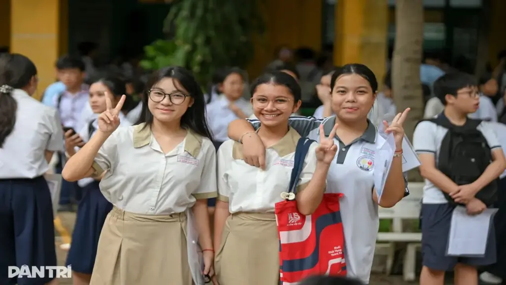 Tỷ lệ chọi vào lớp 10 của tất cả trường THPT ở TPHCM