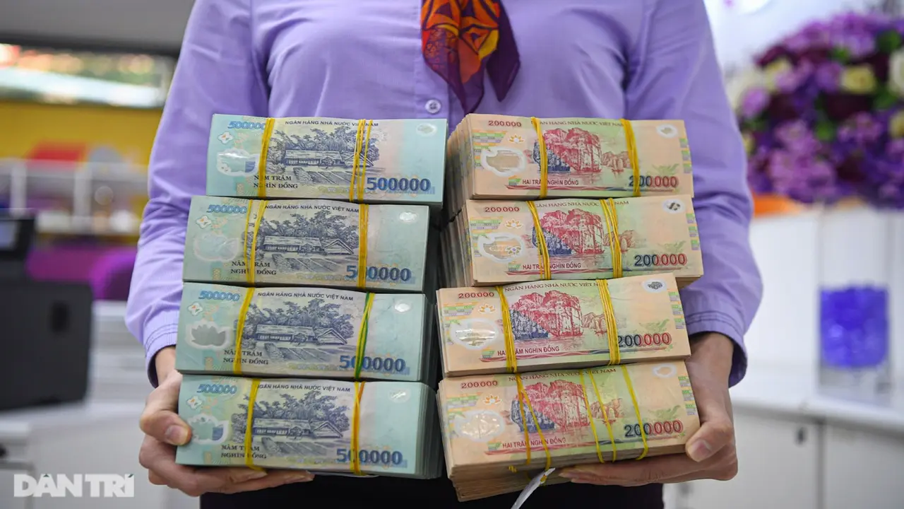 Tỷ lệ giải ngân đầu tư công mới đạt 18%, nhiều cơ quan chậm tiến độ