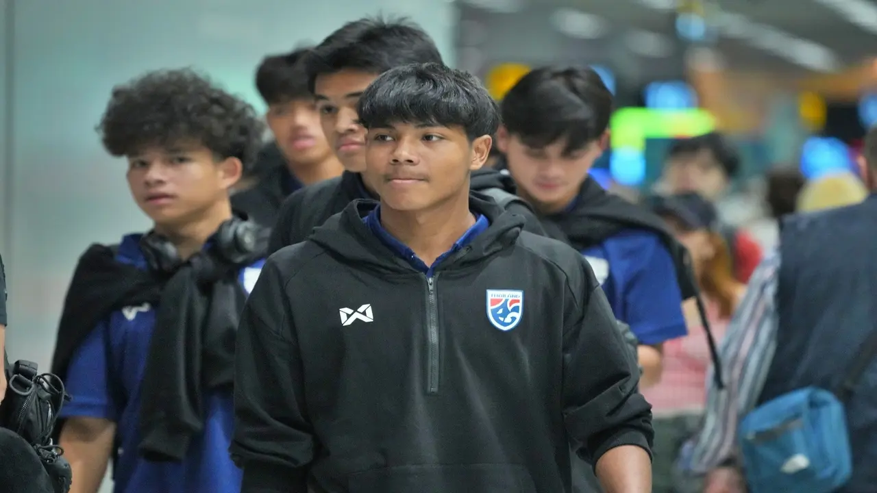 U17 Thái Lan buồn bã về nước, CĐV muốn đội nhà học hỏi U17 Việt Nam