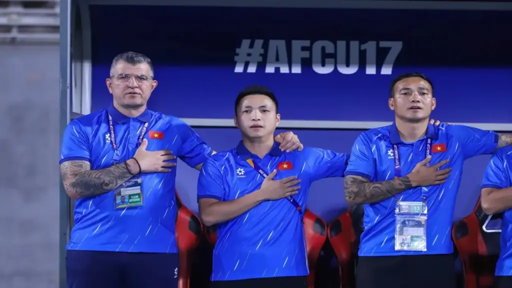 U17 Việt Nam chia tay giải châu Á, HLV Cristiano Roland nói lời xúc động