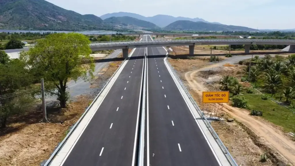 Vì sao chưa quy định bảo hành công trình giao thông 10 năm?