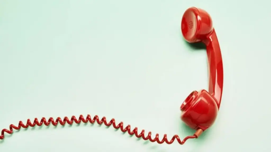 Vì sao điện thoại cố định luôn dùng dây xoắn?