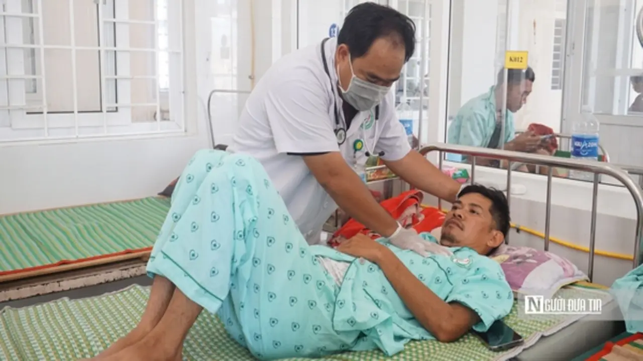Vụ nghi ngộ độc bánh mì ở Gia Lai: Số ca nhập viện tăng lên 75 người