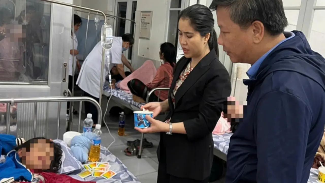 Vụ ngộ độc nghi do ăn bánh mì ở Quảng Trị: Thêm 18 bệnh nhân nhập viện