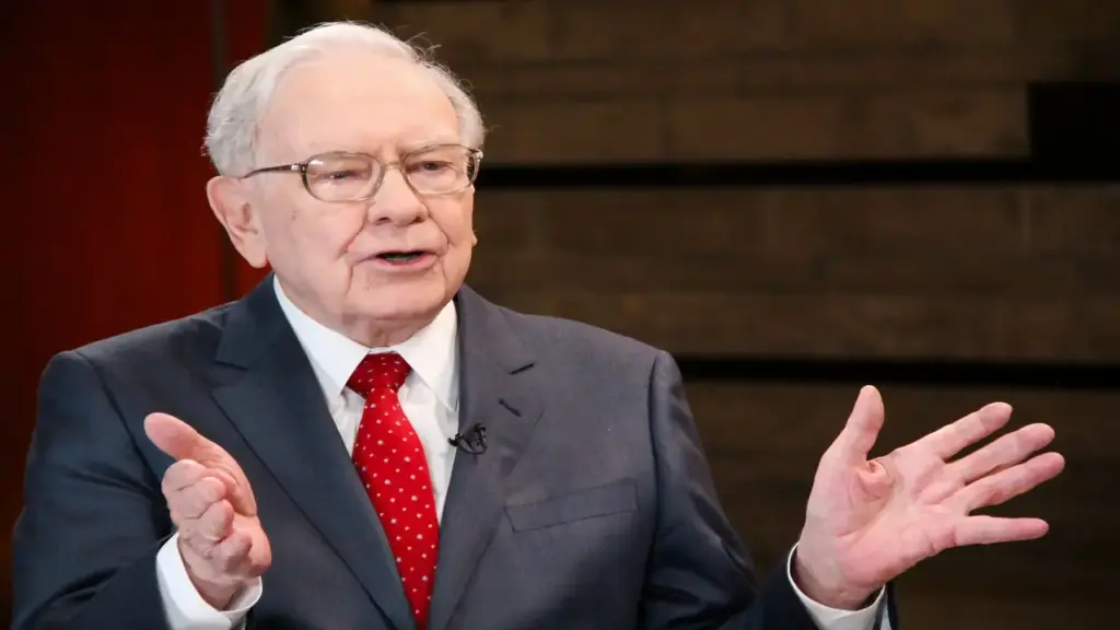 Warren Buffett tiết lộ kỹ năng giúp người trẻ tránh nguy cơ bị AI đào thải