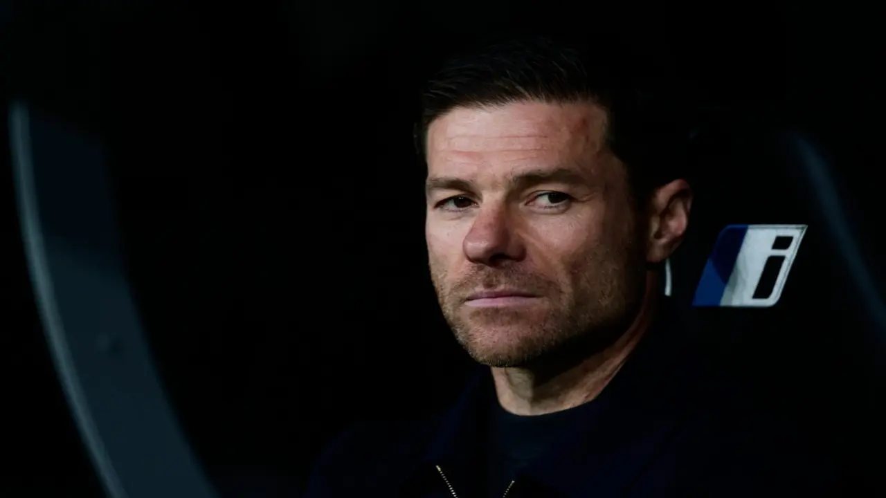 Xabi Alonso và lời tuyên chiến tới phòng thay đồ Chelsea