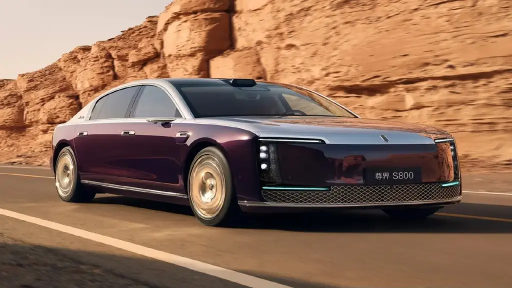 Xe sang nội địa Trung Quốc đẩy lùi Maybach, Porsche
