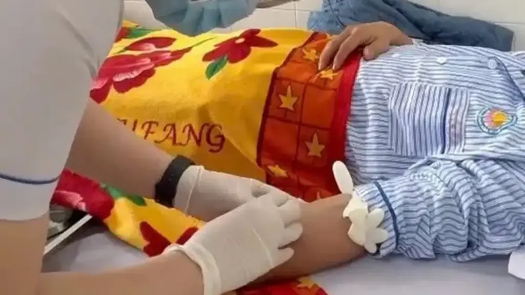 15 công nhân ở Tây Ninh nhập viện TP.HCM vì nhiễm độc chì