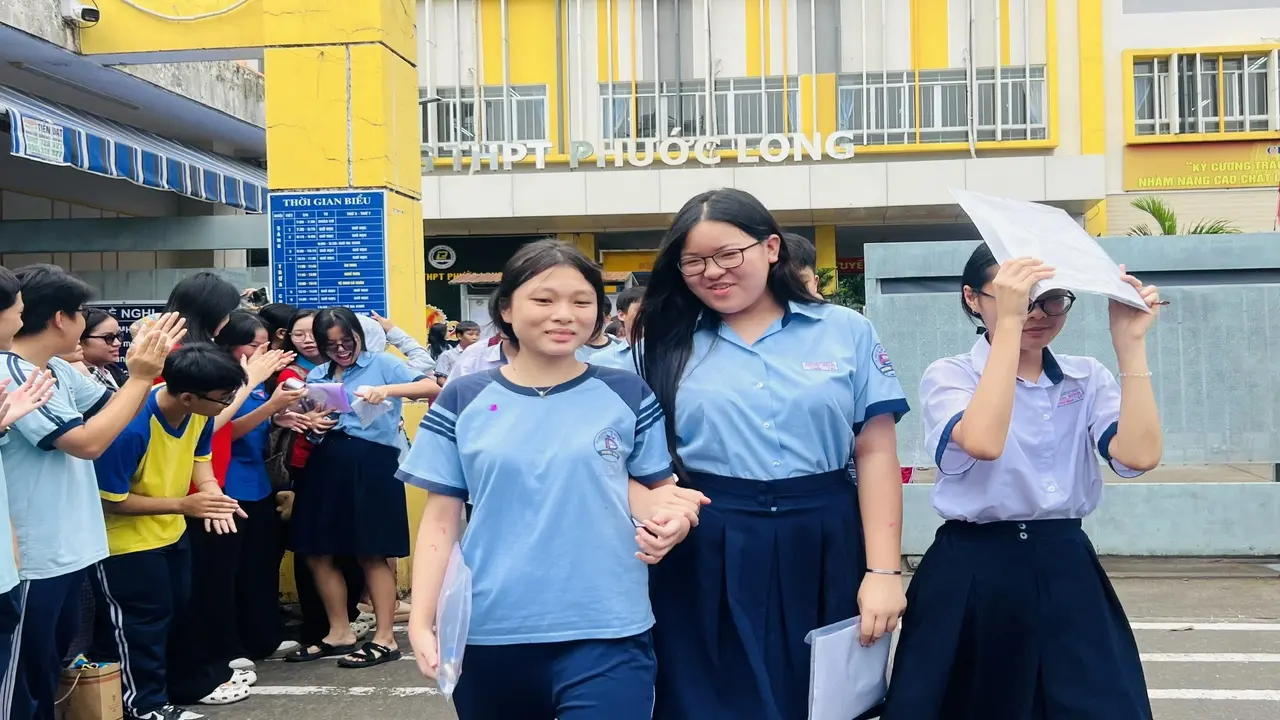 3 thí sinh TPHCM gặp sự cố khi thi toán, không được bù giờ