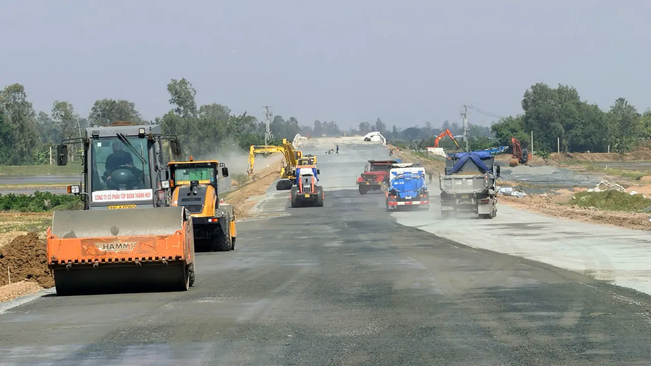7 tuyến cao tốc cần đẩy nhanh tiến độ
