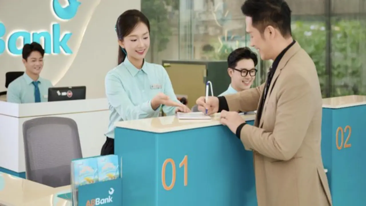 ABBank nhận 2 giải thưởng quốc tế về công nghệ và ngân hàng bán lẻ