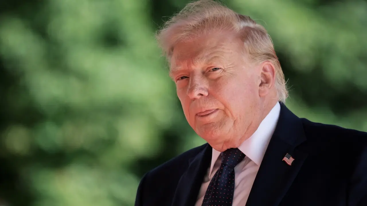 Áp lực kinh tế đeo bám ông Trump sau thỏa thuận với Iran
