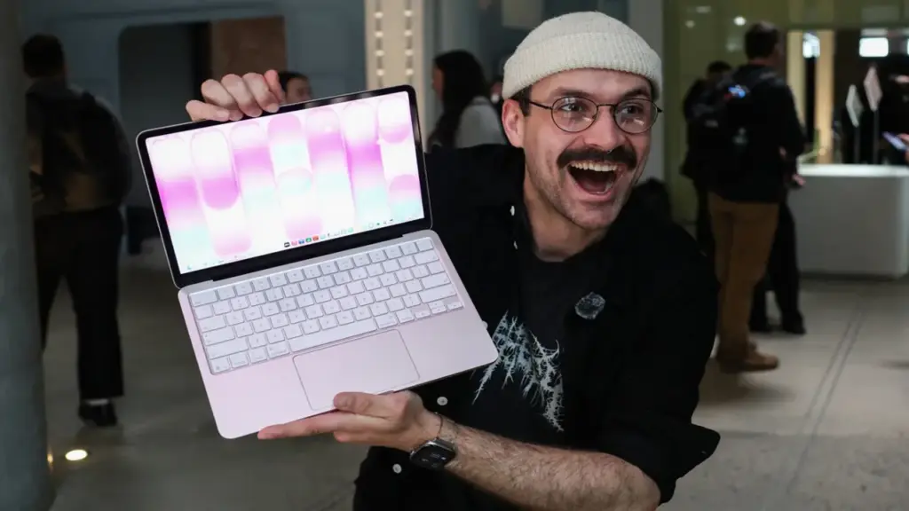 Apple buộc phải tăng giá MacBook, iPad vì giá chip nhớ tăng vọt theo cơn sốt AI