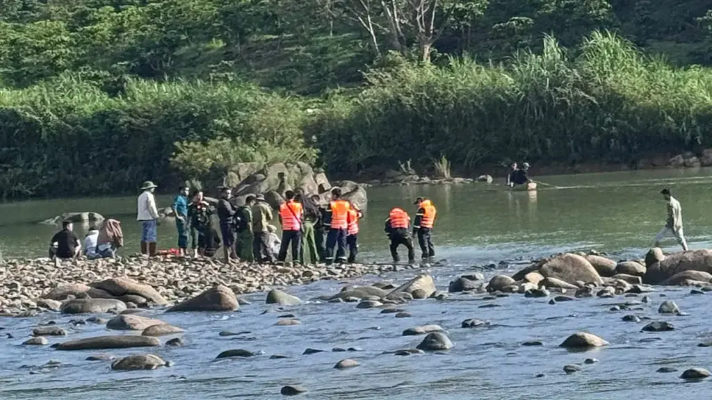 Ba người mất tích ở sông Đồng Nai