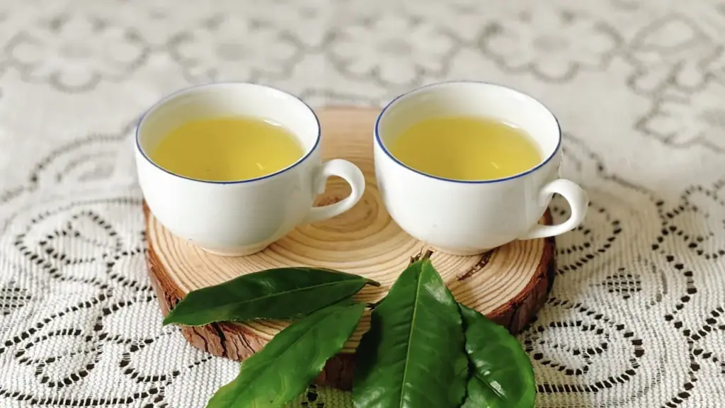 Ba thời điểm không nên uống trà xanh