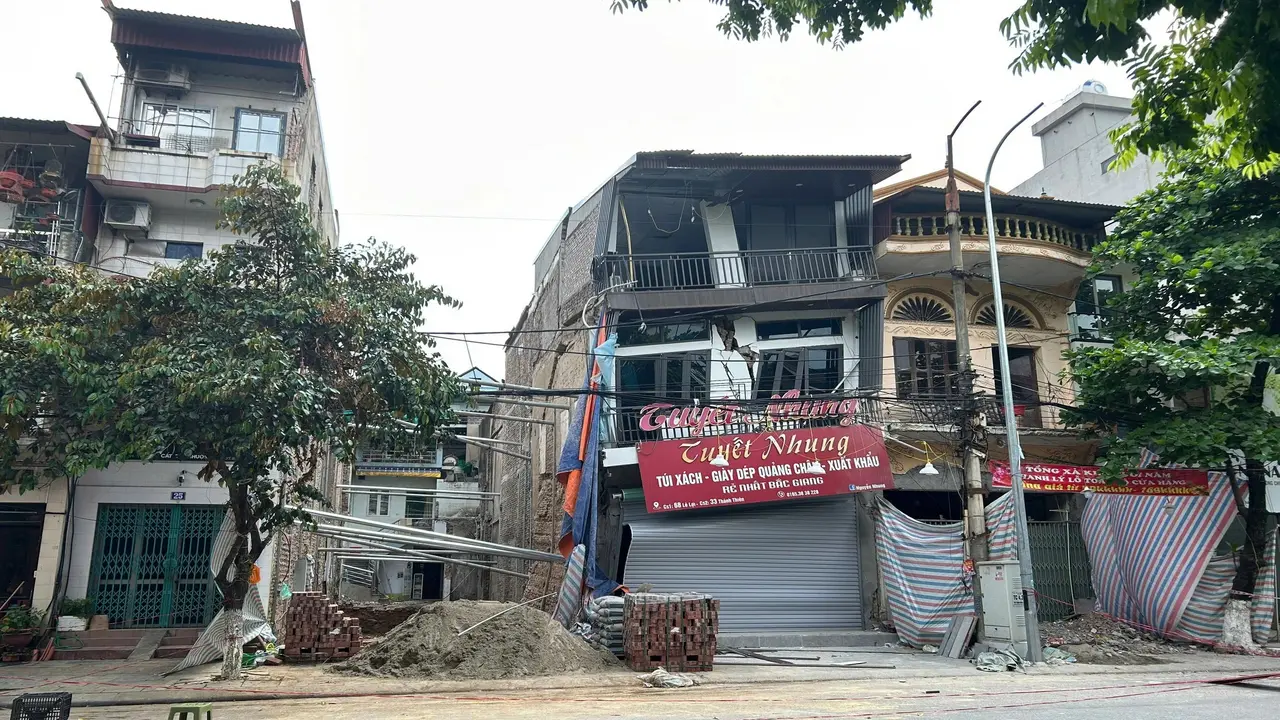 Bắc Ninh: Đào móng xây công trình khiến nhà bên nứt toác, 10 hộ phải sơ tán