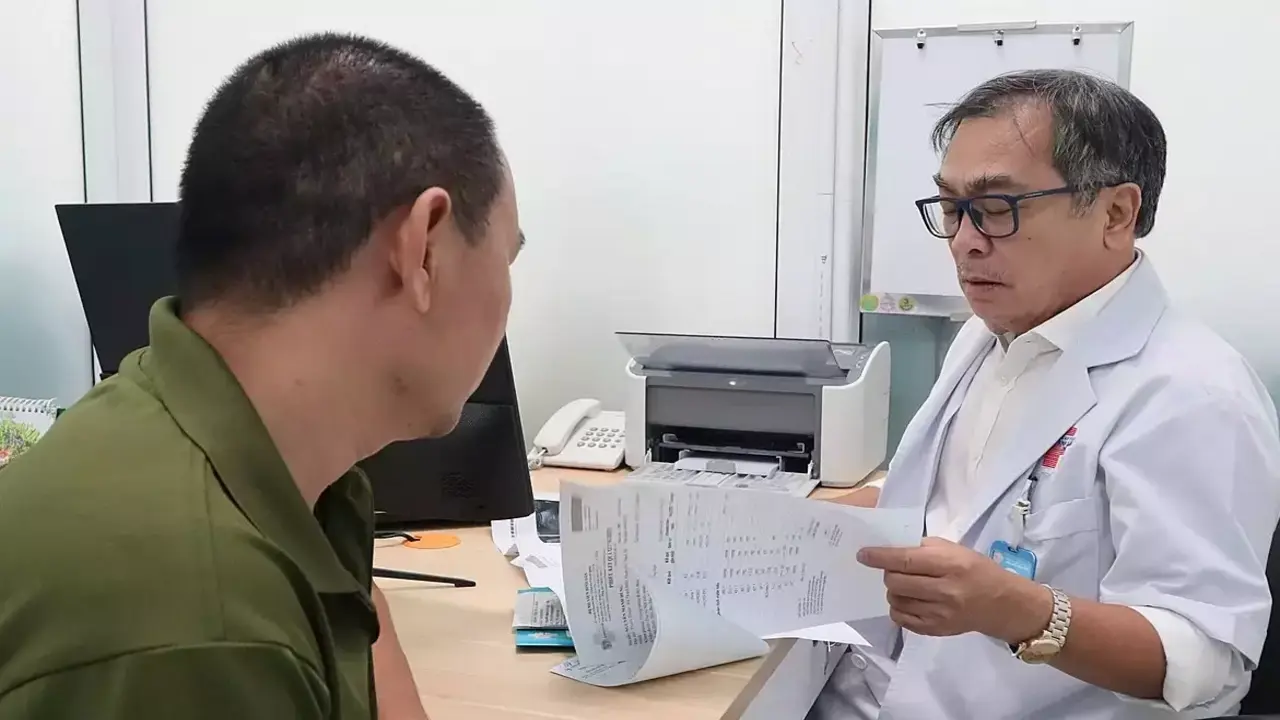 Bác sĩ cảnh báo loại xét nghiệm nam giới tuổi 40 cần làm