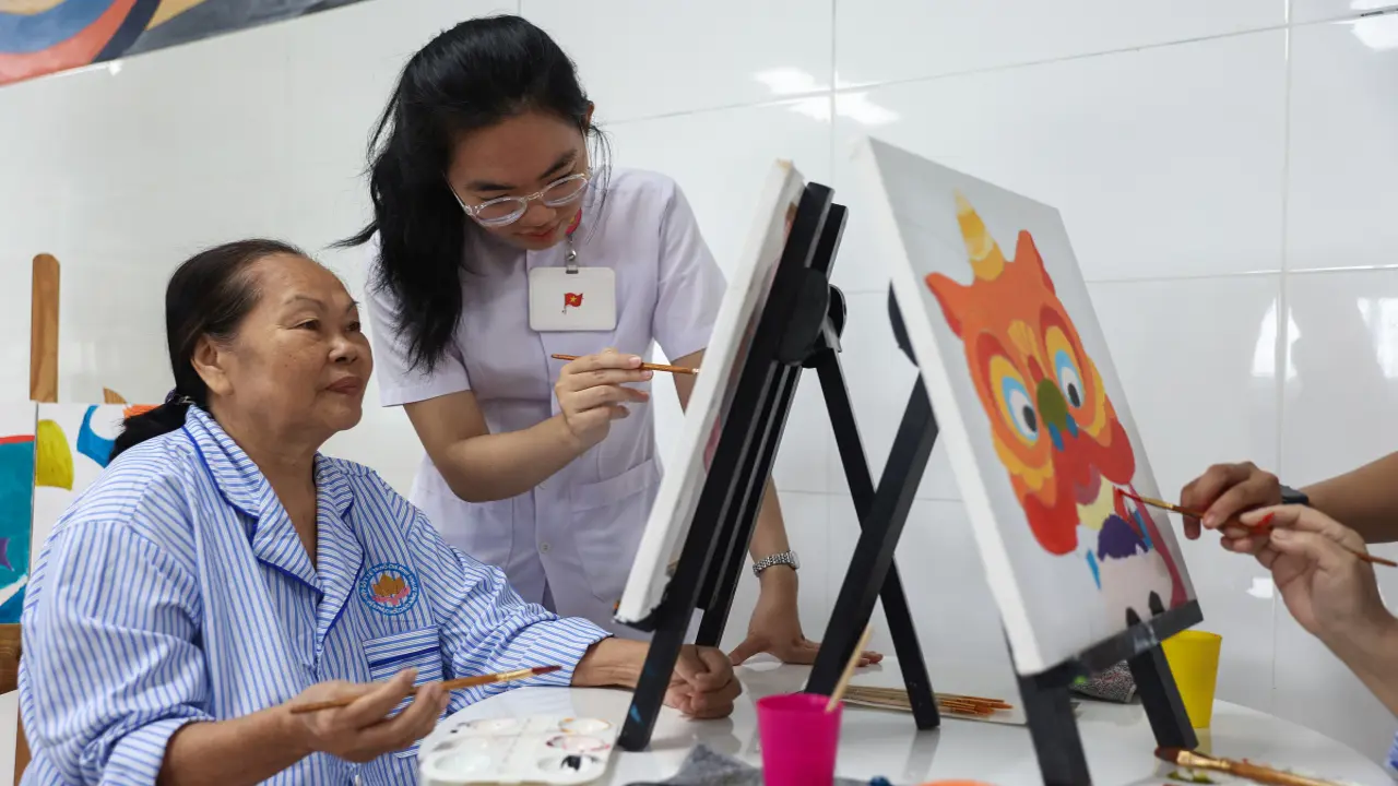 Bác sĩ lý giải quan niệm '5 năm mới già một tuổi'