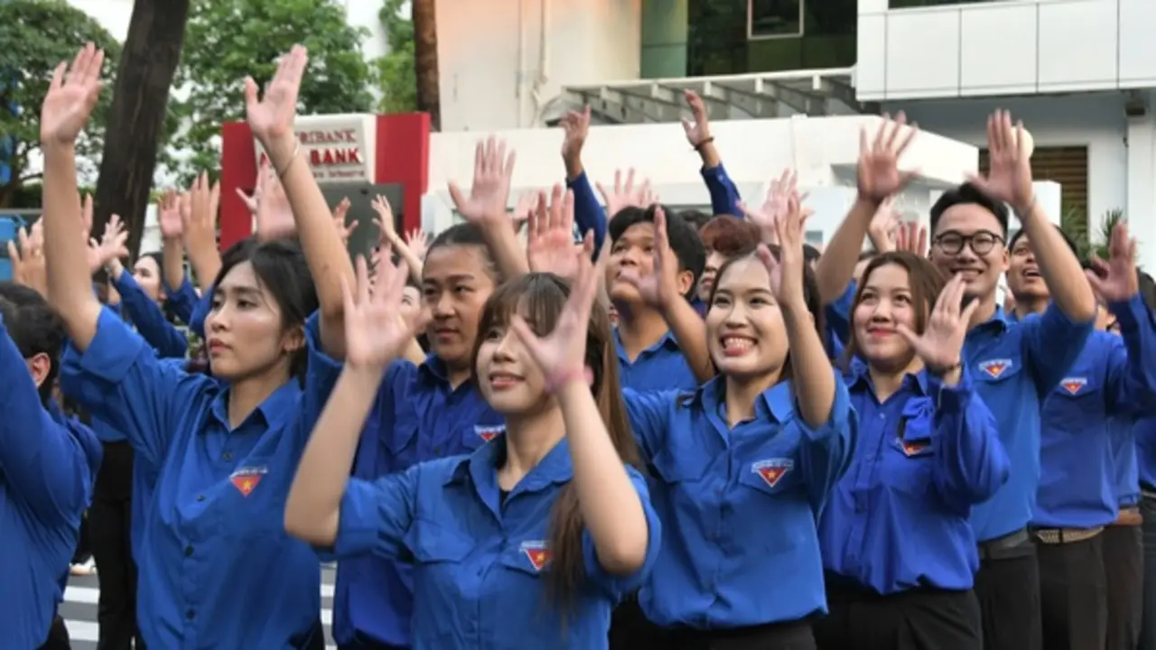Bạn đồng hành giúp thanh niên làm chủ thời đại số