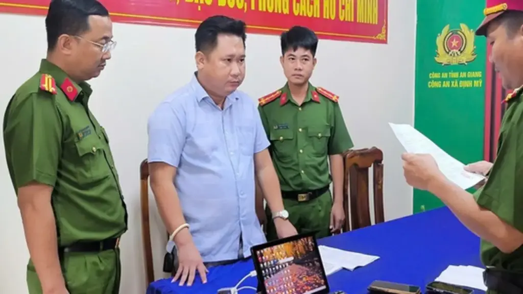 Bắt Giám đốc doanh nghiệp bán phá giá thuốc bảo vệ thực vật, chiếm đoạt hơn 3,5 tỷ đồng