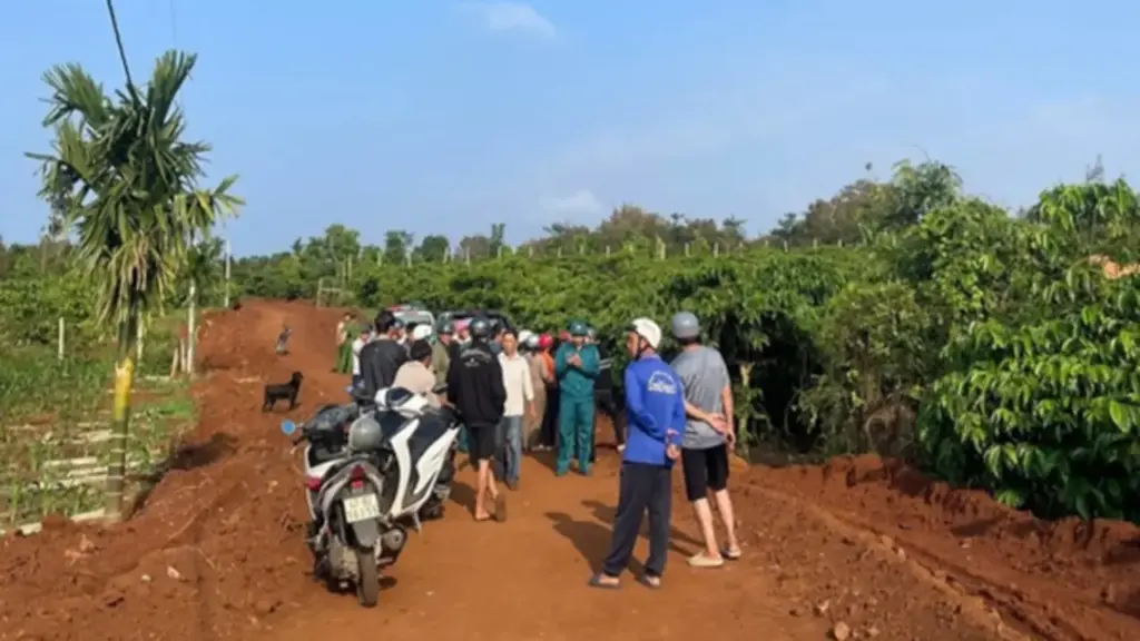 Bắt khẩn cấp nam thanh niên sát hại bé gái 12 tuổi trên đường đi học