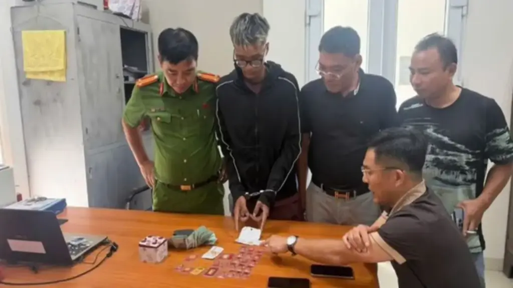 Bắt nam thanh niên phá két sắt trộm 40 chỉ vàng